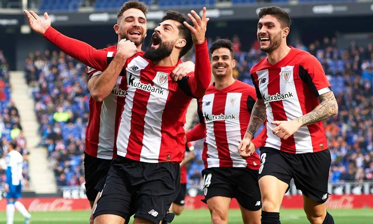 塞维利亚击败对手,取得胜利 塞维利亚击败对手,取得胜利