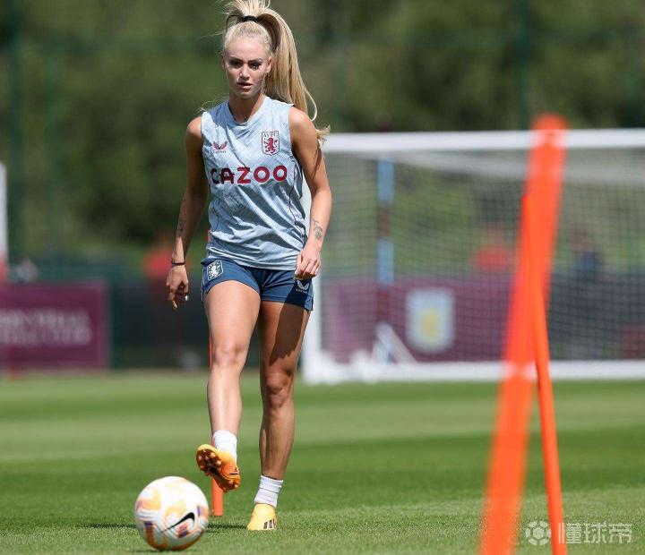 刚果国脚归队备战瑞士队，备受期待