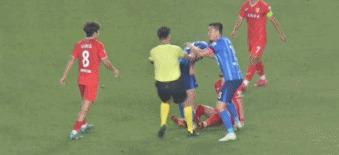 根特俱乐部在激烈对抗中取胜 根特俱乐部在激烈对抗中取胜