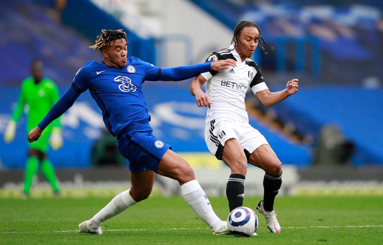 沃尔夫斯堡攻守互补,全队配合默契 沃尔夫斯堡攻守互补,全队配合默契