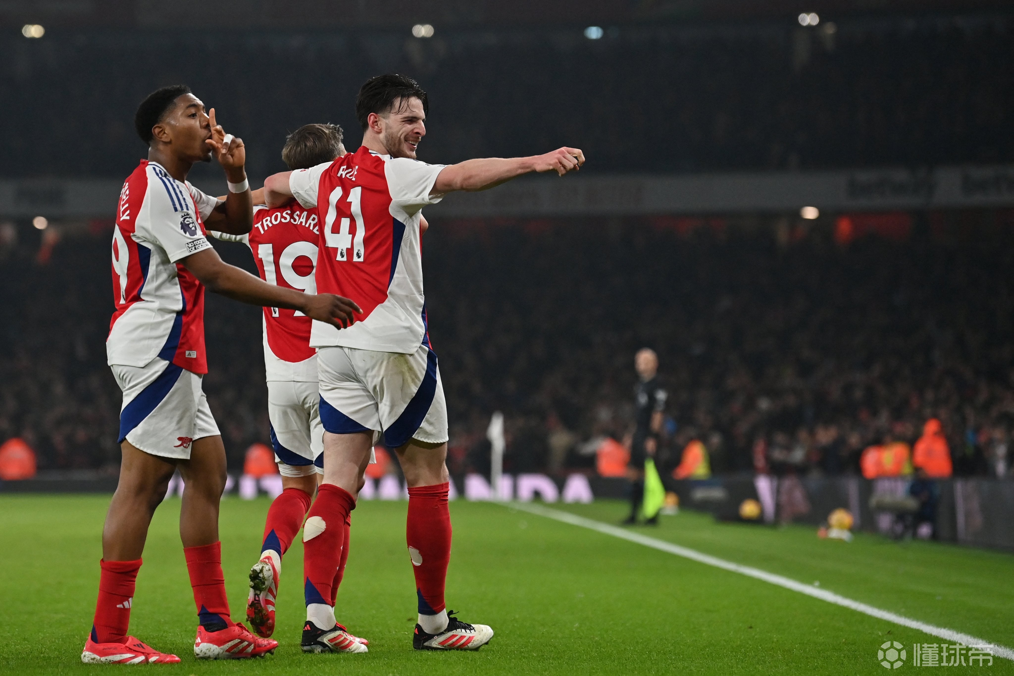 阿森纳战胜曼联,温格看到复仇的希望 阿森纳战胜曼联,温格看到复仇的希望