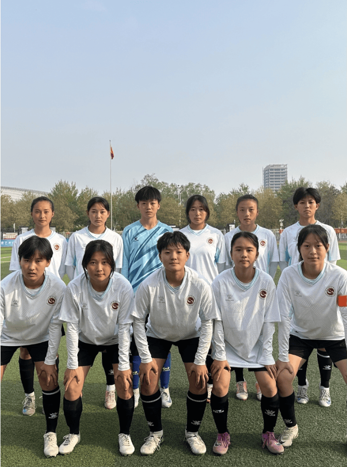 宁夏女子足球队备战下一场比赛,备受关注 宁夏女子足球队备战下一场比赛,备受关注