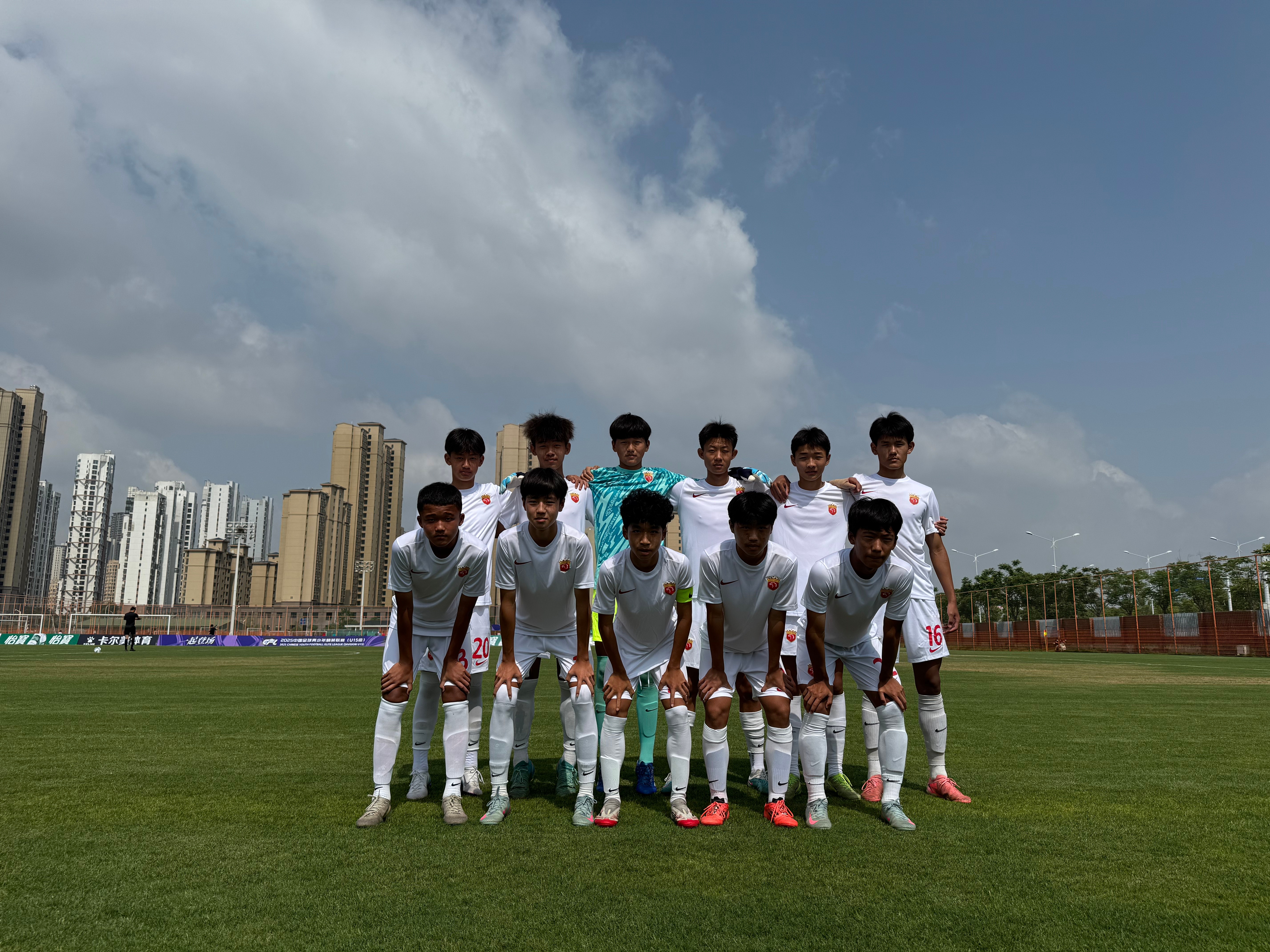 宁夏女子足球队备战下一场比赛,备受关注 宁夏女子足球队备战下一场比赛,备受关注