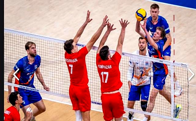 包含土耳其力争晋级,将迎对挑战西班牙和荷兰的词条 包含土耳其力争晋级,将迎对挑战西班牙和荷兰的词条