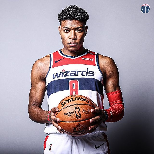 奇才发挥出色不敌对手主帅赞扬的简单介绍