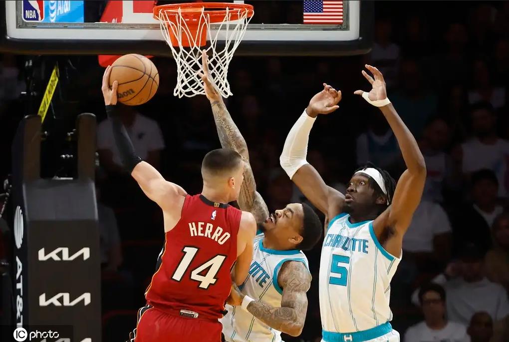 包含热火逆转黄蜂,豪取七连胜的词条 包含热火逆转黄蜂,豪取七连胜的词条