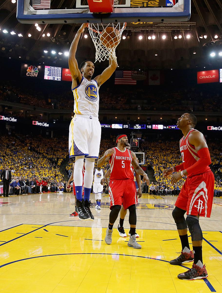 勇士主场大胜火箭,夺得关键胜利 勇士主场大胜火箭,夺得关键胜利