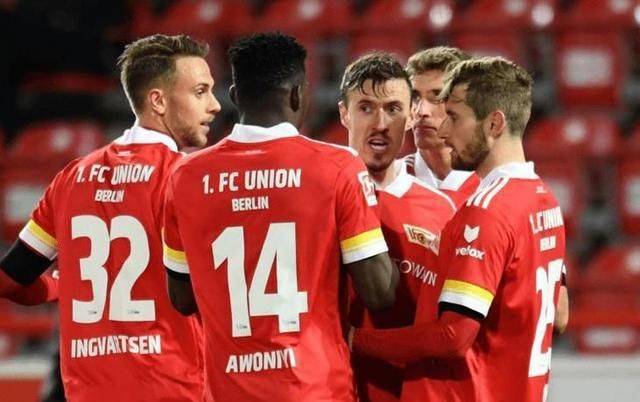 柏林赫塔队员集体发威,大胜对手 柏林赫塔队员集体发威,大胜对手