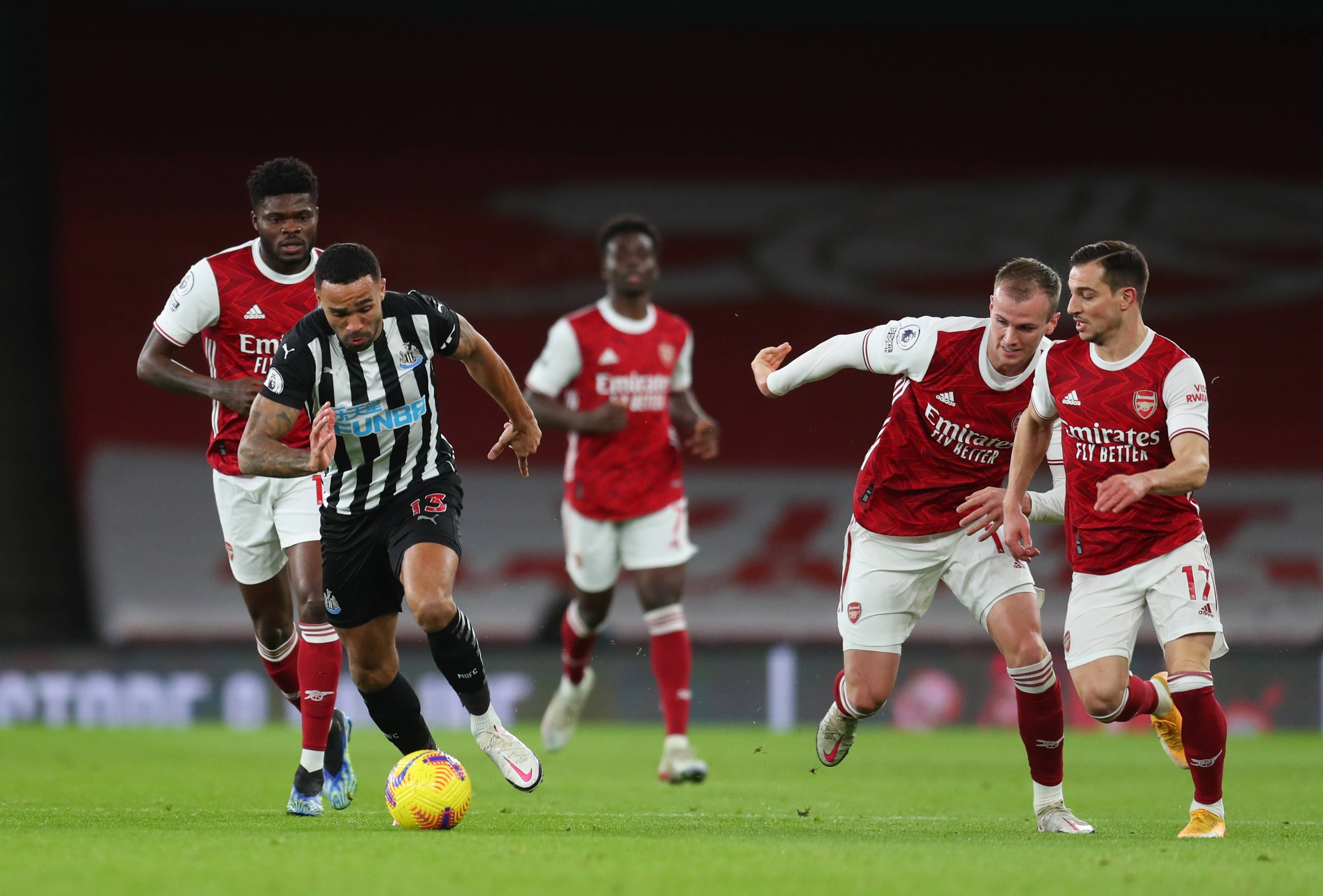 阿森纳遭遇失利,联赛继续下滑 阿森纳遭遇失利,联赛继续下滑