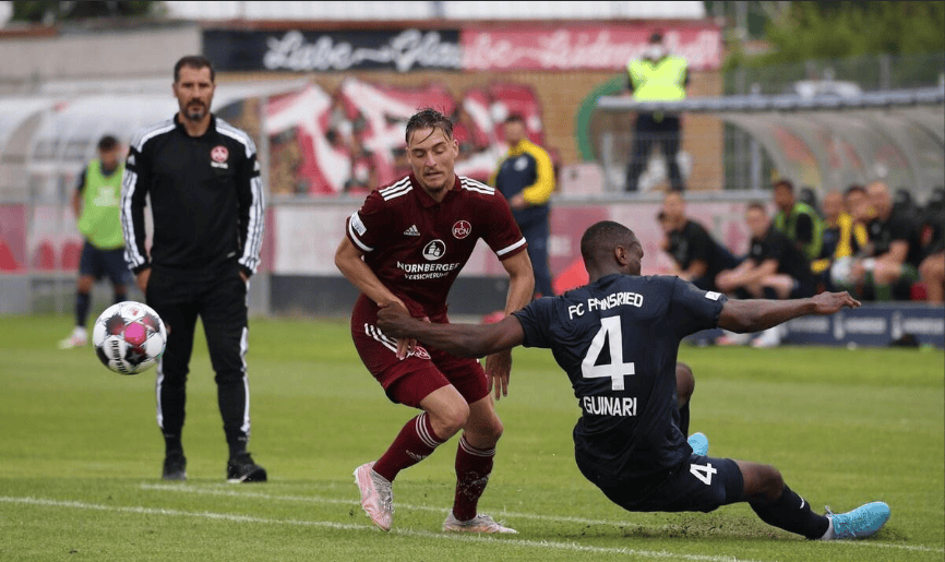 帕德博恩球员士气高涨备战下一个比赛的简单介绍 帕德博恩球员士气高涨备战下一个比赛的简单介绍